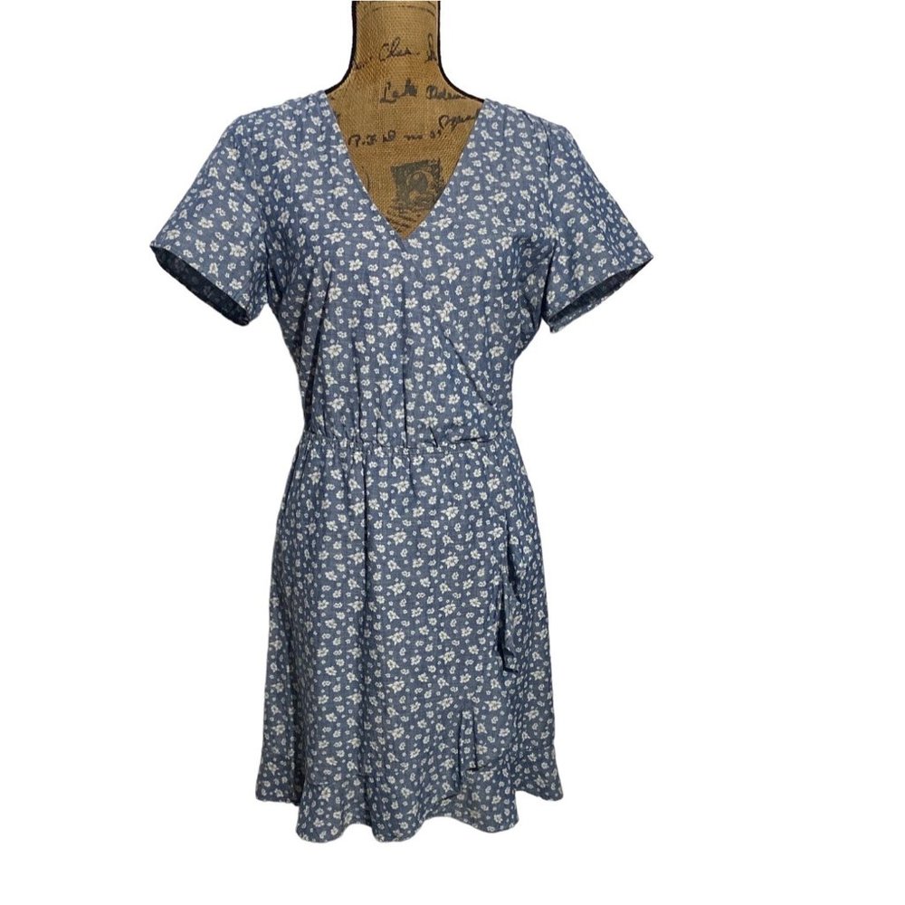 J Crew Mercantile M Dress Denim Blue White Hibiscus Floral Faux Wrap Ruffle Trim